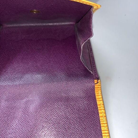 Louis Vuitton Epi Leather Compact Wallet Yellow - Picture 4 of 8